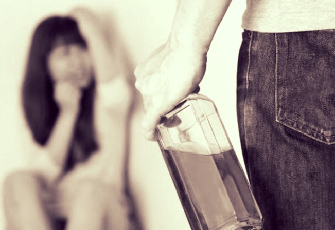 VIOLENCIA DE GÉNERO Y EL ABUSO DE SUSTANCIAS